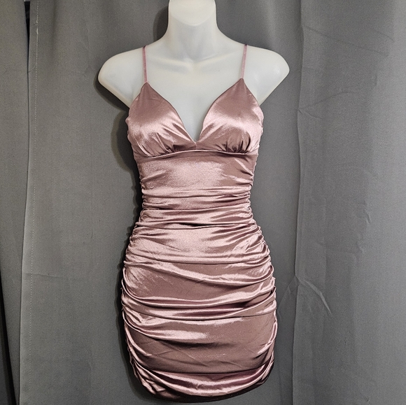 Sz XS Lavender Ruched Bodycon Dress - Picture 1 of 7